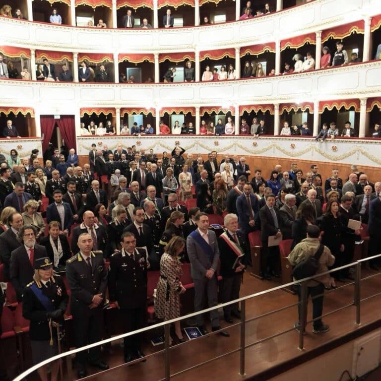 Sansepolcro rende omaggio alla Polizia di Stato per il 174° anniversario