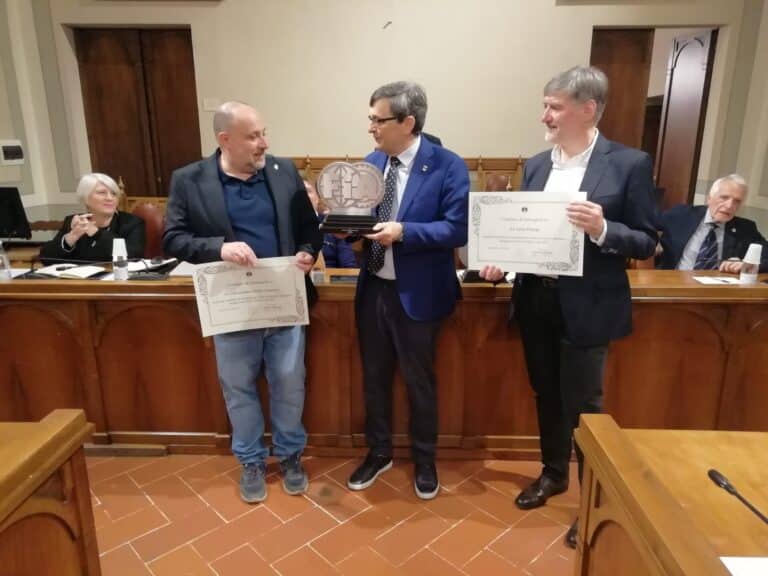 Sansepolcro celebra Guido Guerrini: campione del mondo nella regolarità per auto a energie alternative