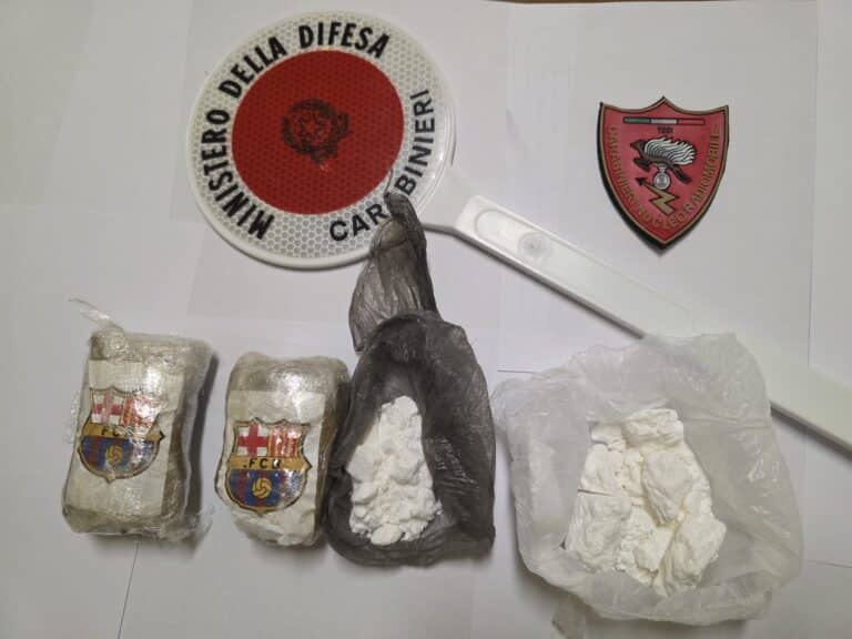 Todi, droga in auto per oltre 10mila euro: arrestato 23enne