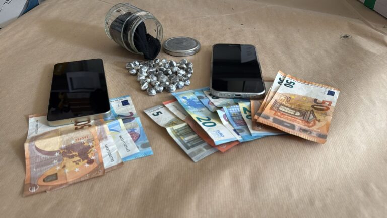 Città della Pieve, trovato con 37 grammi di cocaina nel bosco: arrestato 19enne
