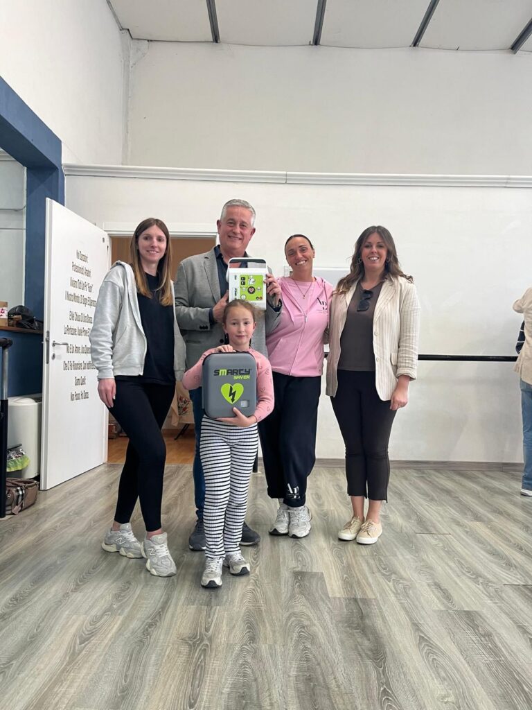 Città di Castello, nuovo defibrillatore all’Academy Ballet: la città diventa sempre più cardioprotetta