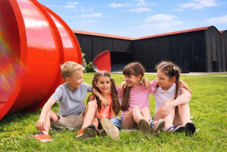 Burri Summer Camp: un’estate creativa tra arte e scoperta agli Ex Seccatoi