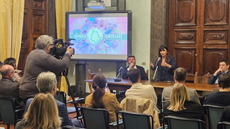 Economia circolare, Patto Avanti: “L’Umbria cambia passo, dall’inceneritore alla chiusura green del ciclo rifiuti”