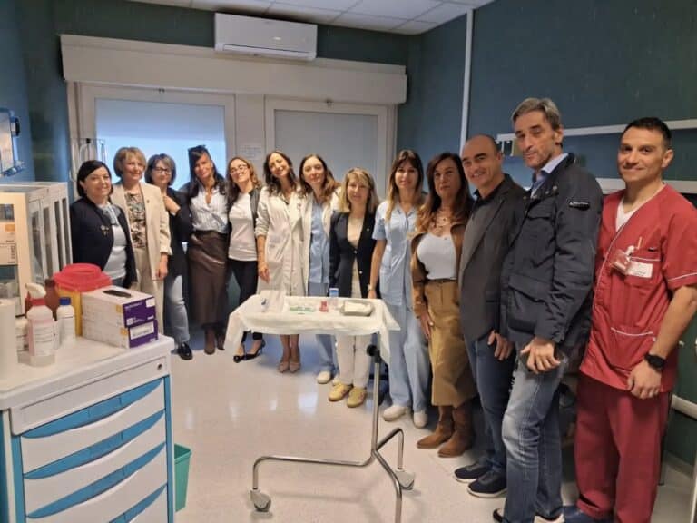 Il Lions Club dona nuovi arredi alla Senologia dell’ospedale: più comfort e servizi per le pazienti