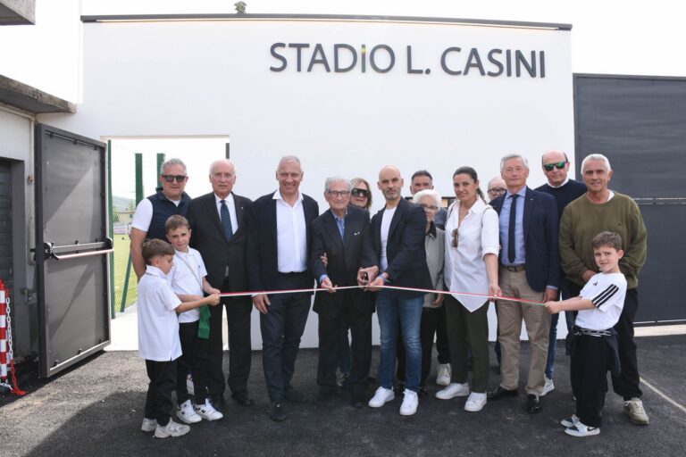 Trestina, inaugurato il nuovo ingresso dello stadio Casini: più bello e senza barriere