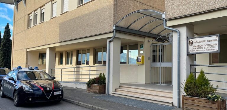 Chiusi della Verna, fermati dai Carabinieri con cocaina e materiale per il confezionamento: arrestati due uomini