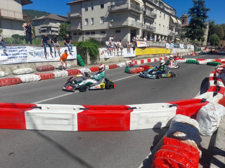 Karting, successo a San Giustino per la 39ª gara nazionale: oltre 70 piloti al via e tanto pubblico sul circuito cittadino