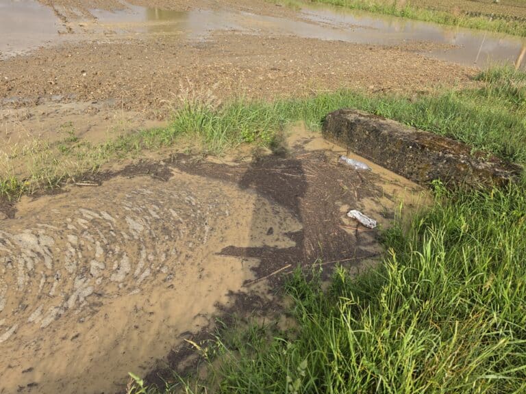 San Giustino, dopo il temporale riaffiora il problema dei fossi: «Così l’acqua non riesce a defluire»