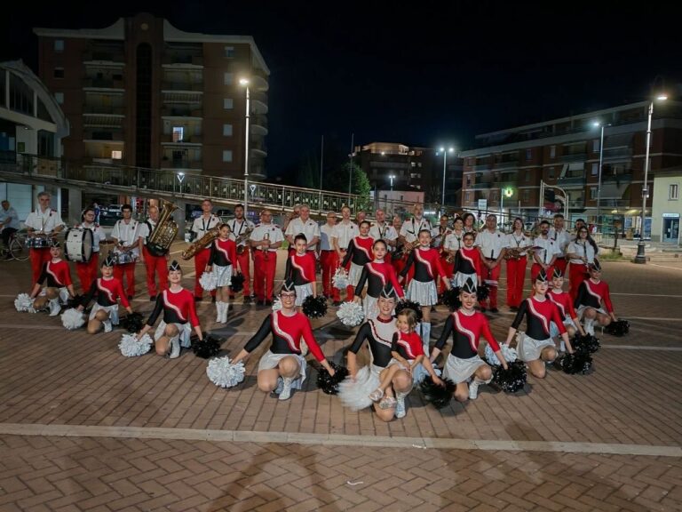 La Filarmonica e Majorettes di Lama protagonista ai 150 anni della Filarmonica di Castel del Piano