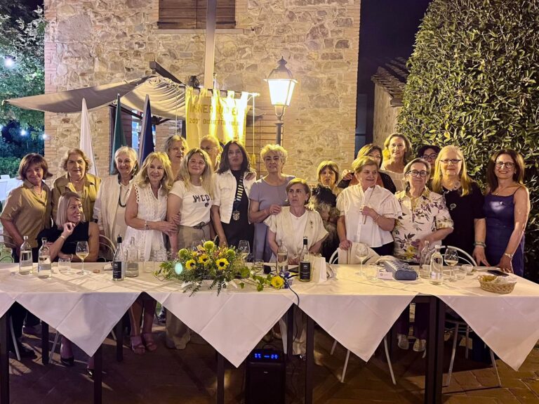 Passaggio della Campana all’Inner Wheel Sansepolcro: Patrizia Stramonio è la nuova presidente