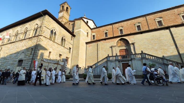 Città di Castello, domenica 7 giugno la solennità del Corpus Domini con la processione in centro