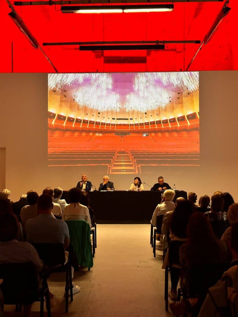 Città di Castello, successo per la presentazione del libro su Alberto Burri e il Teatro agli Ex Seccatoi
