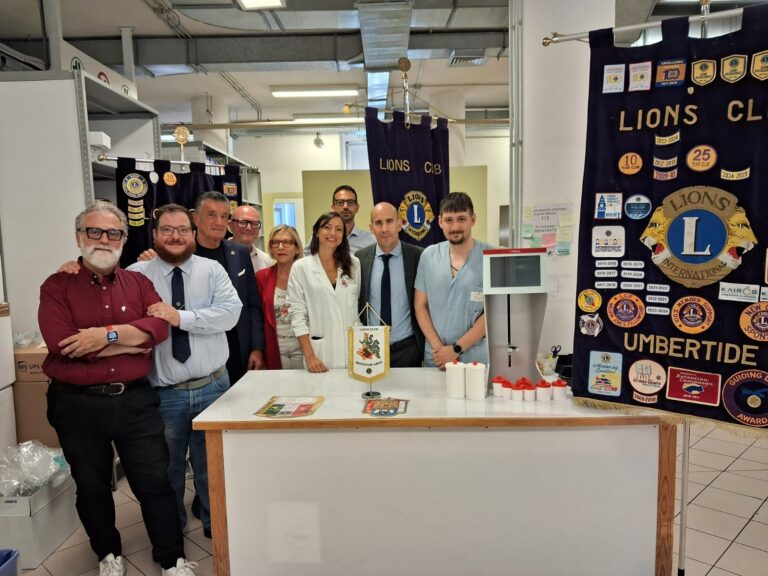 Ospedale di Città di Castello, donato dai Lions il Mixer Pro Fagron per pazienti oncologici e bambini fragili