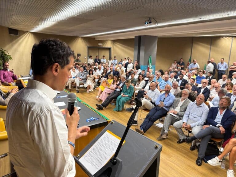 Congresso regionale Forza Italia Umbria: Andrea Romizi eletto segretario per acclamazione