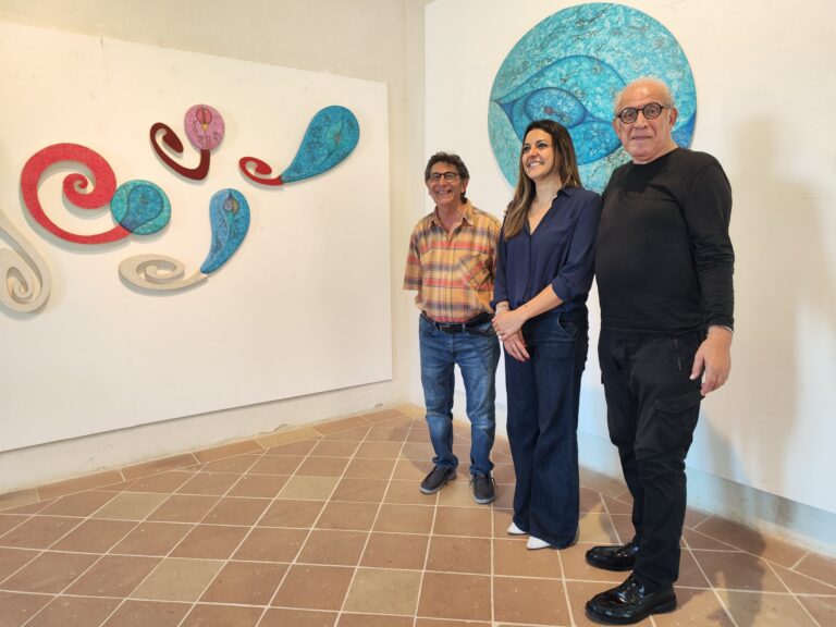 Rosario Genovese alla Pinacoteca: un viaggio tra galassie, materia e universo