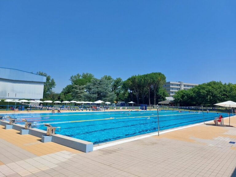 Piscine comunali, il ritorno è da record: 1.300 ingressi nel primo weekend di apertura