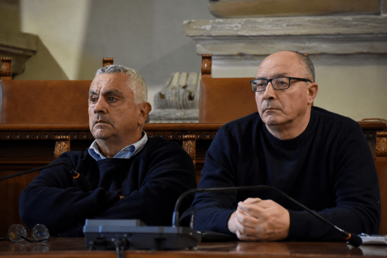 Verde pubblico, Mariangeli risponde a Minciotti: “Programmazione attiva, ma gestiamo 360 chilometri di sfalcio”