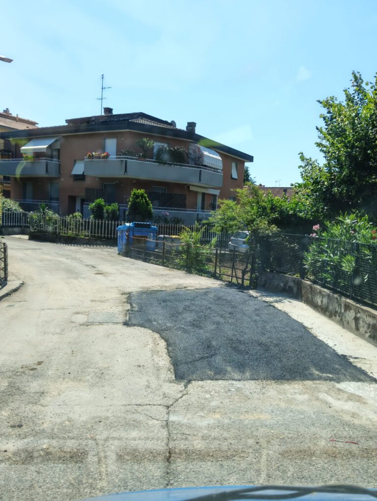 Riaperta al traffico via Fabrizi a Città di Castello dopo il cedimento del 3 luglio