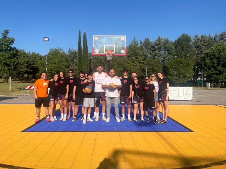 Square Dunk 2026, tre giorni di spettacolo al Parco Ranieri. Trionfano gli “Anitroni coi sorbi”